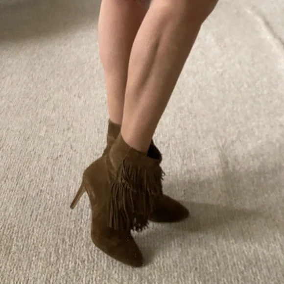 💕Via Spiga Suede Booties 💕💕 - Picture 6 of 7